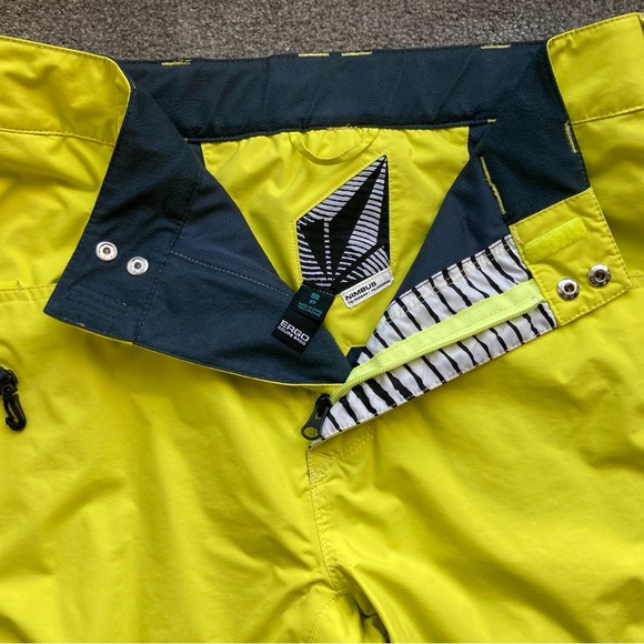 Volcom Nimbus Ergo Coupe Snowboarding Pants - Picture 3 of 4
